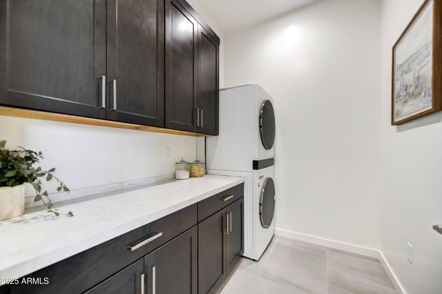 6525 E CAVE CREEK Road 301, Cave Creek, AZ 85331