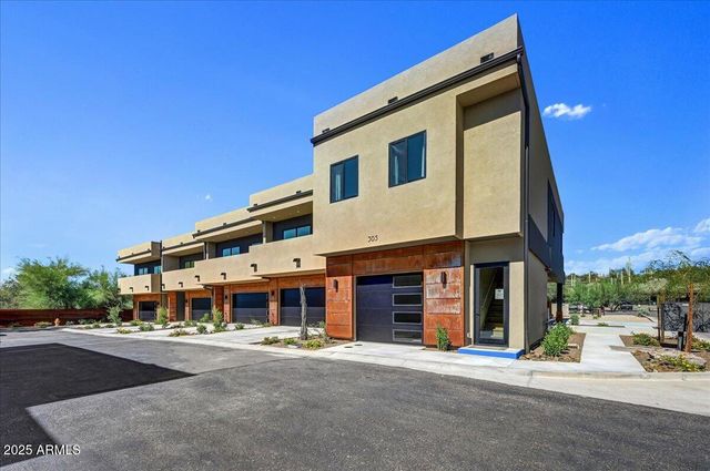 6525 E CAVE CREEK Road 301, Cave Creek, AZ 85331