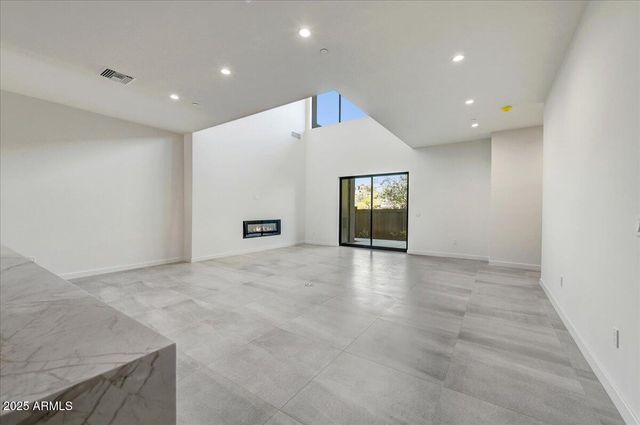 6525 E CAVE CREEK Road 301, Cave Creek, AZ 85331