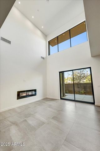 6525 E CAVE CREEK Road 301, Cave Creek, AZ 85331