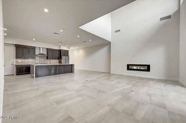 6525 E CAVE CREEK Road 301, Cave Creek, AZ 85331