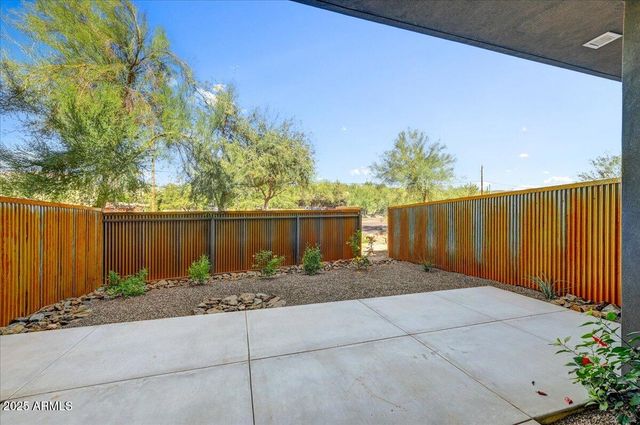 6525 E CAVE CREEK Road 301, Cave Creek, AZ 85331