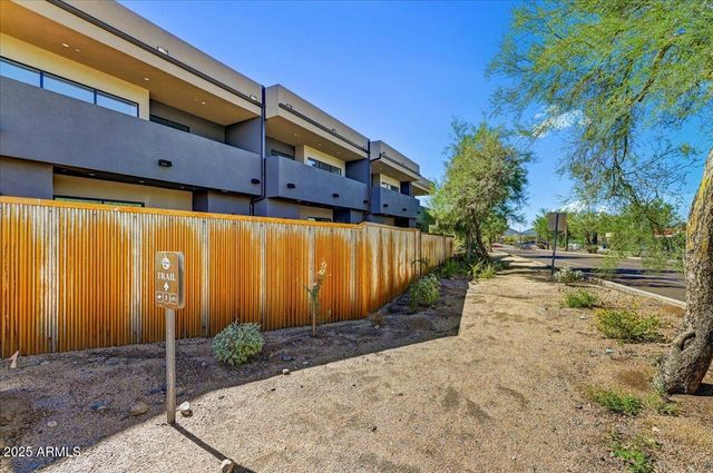 6525 E CAVE CREEK Road 301, Cave Creek, AZ 85331