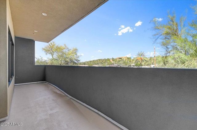 6525 E CAVE CREEK Road 301, Cave Creek, AZ 85331