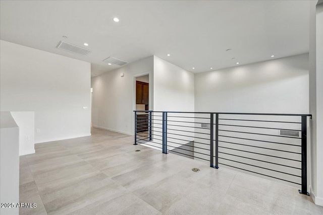 6525 E CAVE CREEK Road 301, Cave Creek, AZ 85331