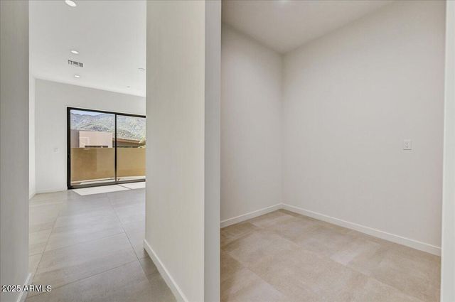 6525 E CAVE CREEK Road 301, Cave Creek, AZ 85331