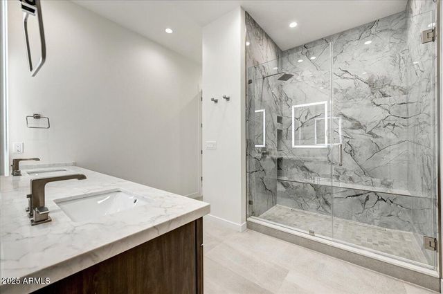 6525 E CAVE CREEK Road 301, Cave Creek, AZ 85331