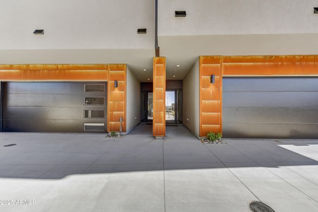 6525 E CAVE CREEK Road 301, Cave Creek, AZ 85331