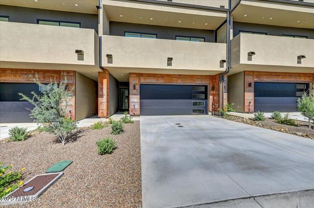 6525 E CAVE CREEK Road 301, Cave Creek, AZ 85331