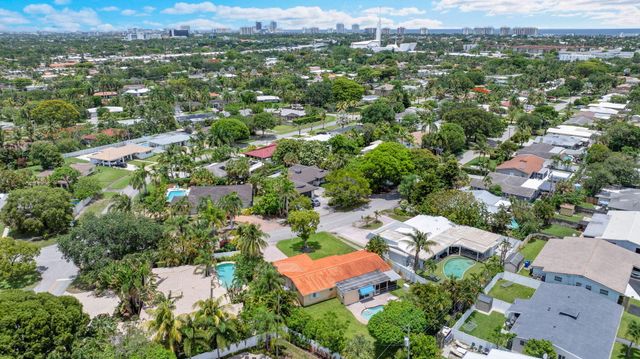 1910 NE 52nd Street NE, Fort Lauderdale, FL 33308