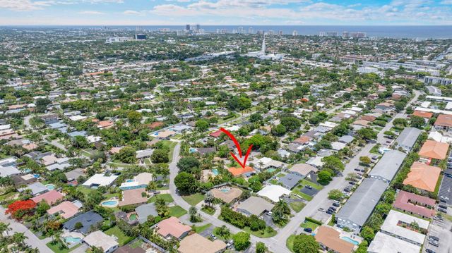 1910 NE 52nd Street NE, Fort Lauderdale, FL 33308