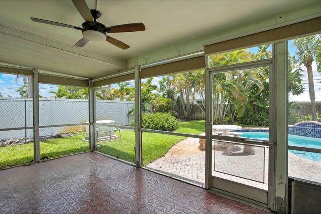 1910 NE 52nd Street NE, Fort Lauderdale, FL 33308