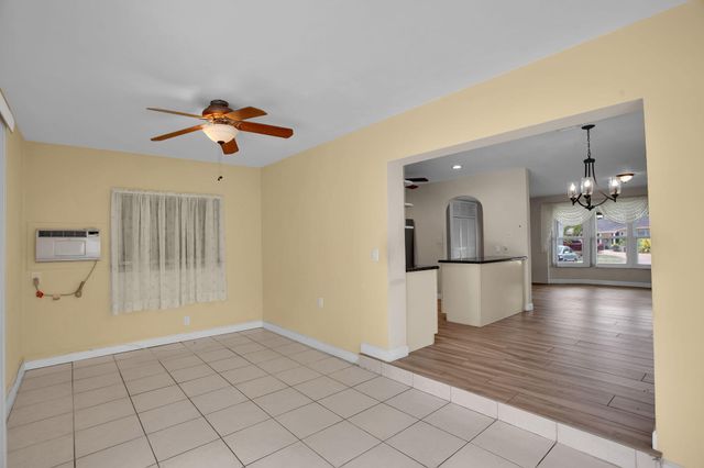 1910 NE 52nd Street NE, Fort Lauderdale, FL 33308