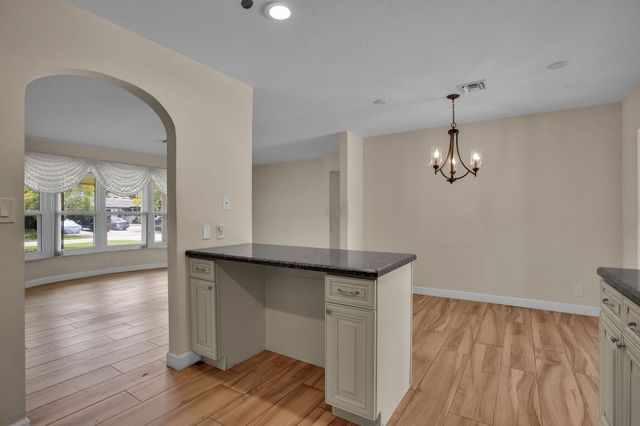 1910 NE 52nd Street NE, Fort Lauderdale, FL 33308