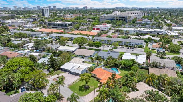 1910 NE 52nd Street NE, Fort Lauderdale, FL 33308