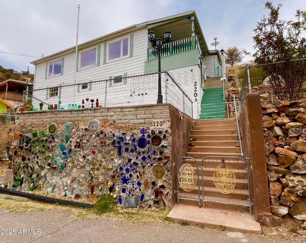 220-A OPERA Drive, Bisbee, AZ 85603