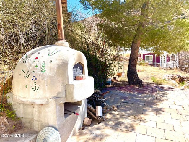 220-A OPERA Drive, Bisbee, AZ 85603