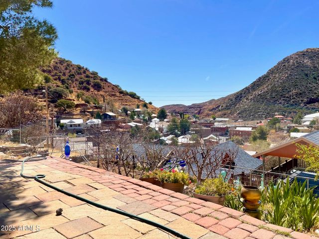 220-A OPERA Drive, Bisbee, AZ 85603