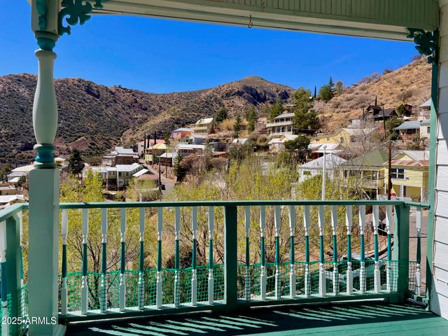 220-A OPERA Drive, Bisbee, AZ 85603