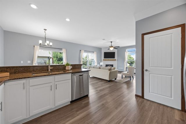 437 Watts Court, North Liberty, IA 52317