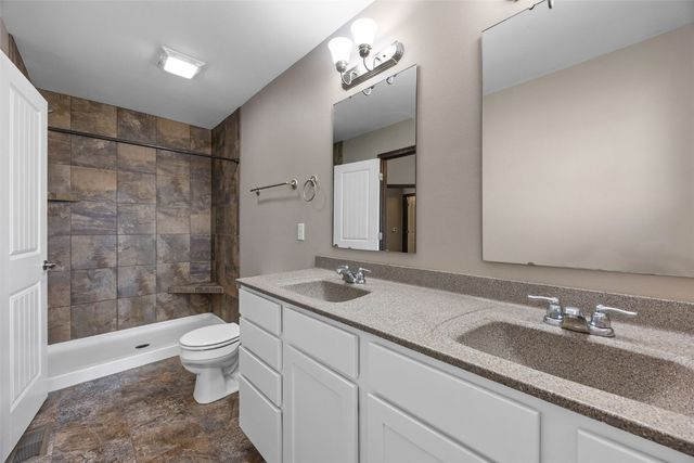 437 Watts Court, North Liberty, IA 52317