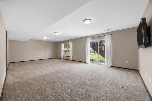 437 Watts Court, North Liberty, IA 52317