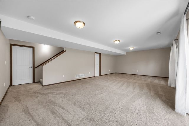 437 Watts Court, North Liberty, IA 52317