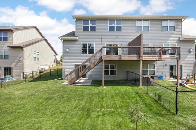 437 Watts Court, North Liberty, IA 52317