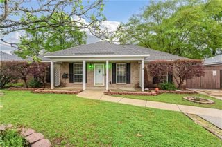 6913 Gray Oaks Drive, Theodore, AL 36582