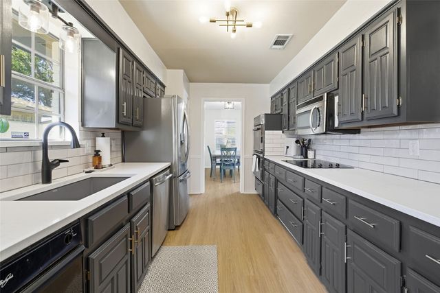 1114 Rainbow Drive, Richardson, TX 75081