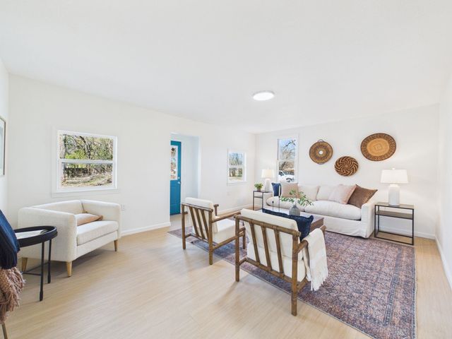 218 E 7th Ave, Belle Plaine, KS 67013