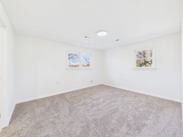 218 E 7th Ave, Belle Plaine, KS 67013