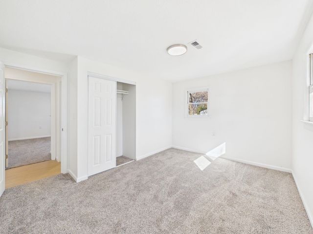 218 E 7th Ave, Belle Plaine, KS 67013