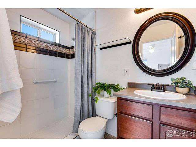 800 Gateway Park Ln, Berthoud, CO 80513