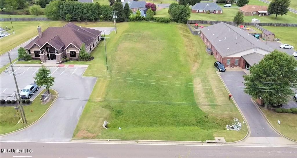 403 Getwell Road, Southaven, MS 38671 — exterior