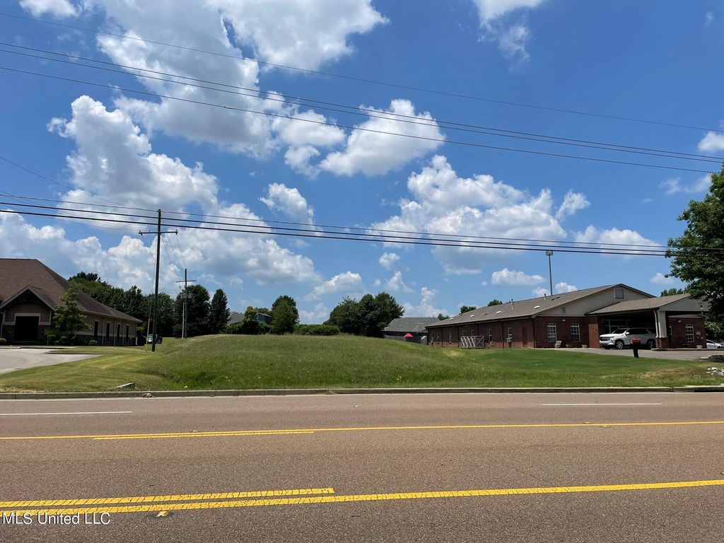 403 Getwell Road, Southaven, MS 38671 — photo 2