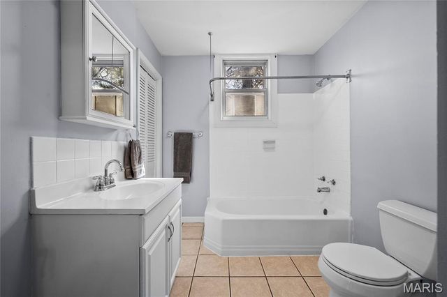 7659 Folk Avenue, Maplewood, MO 63143