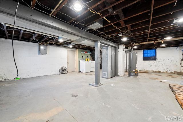 7659 Folk Avenue, Maplewood, MO 63143