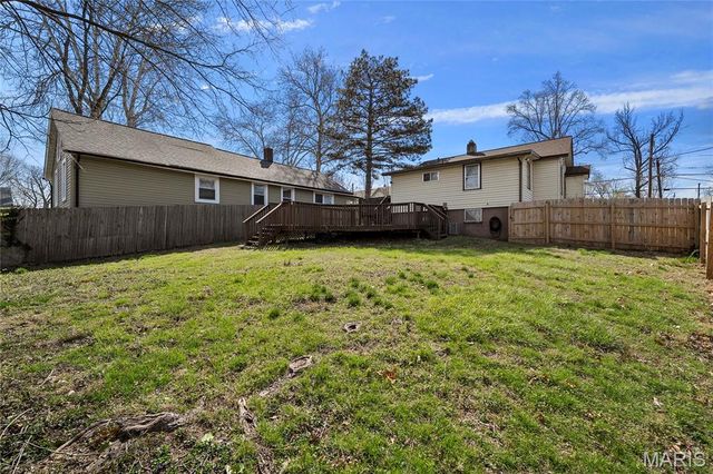 7659 Folk Avenue, Maplewood, MO 63143