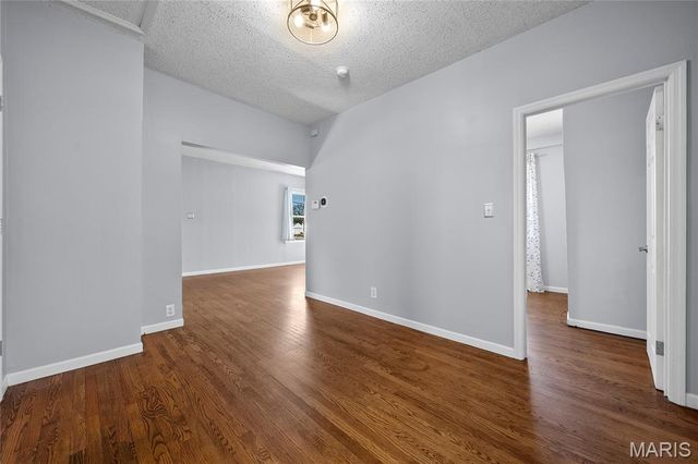 7659 Folk Avenue, Maplewood, MO 63143