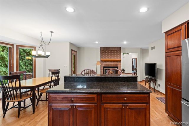 260 Forest Crest Drive, Commerce Twp, MI 48390