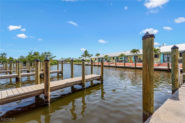 2904-2938 Sanibel BLVD 1-20, St James City, FL 33956