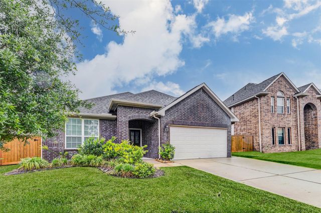 32823 River Chase Drive, Brookshire, TX 77423