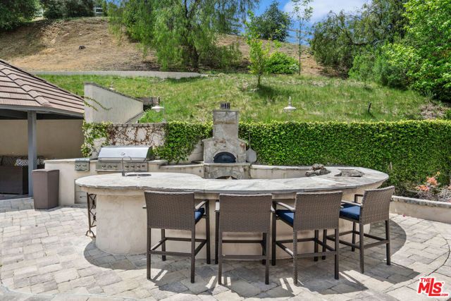 204 Bell Canyon Road, Bell Canyon, CA 91307