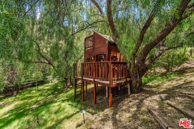 204 Bell Canyon Road, Bell Canyon, CA 91307