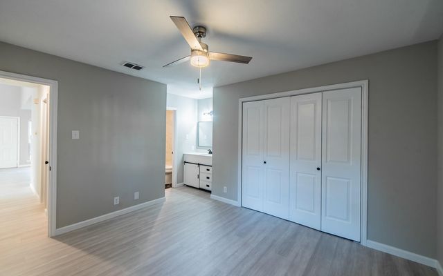 916 Sirocco DR Unit B, Austin, TX 78745
