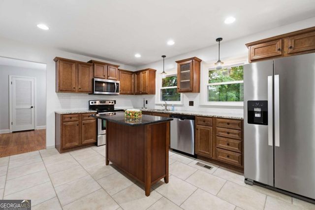 1171 Starline Drive SE, Smyrna, GA 30080