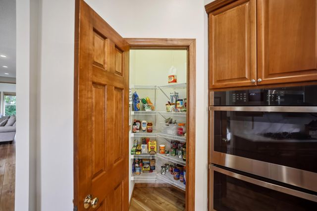 4681 Inland Court N, Plymouth, MN 55446