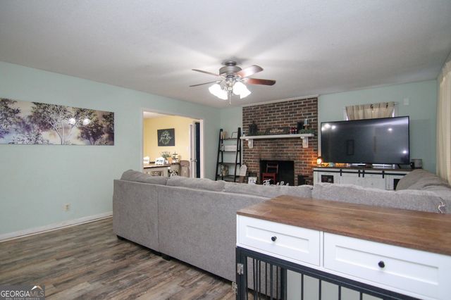 1404 Tucker Road, Perry, GA 31069