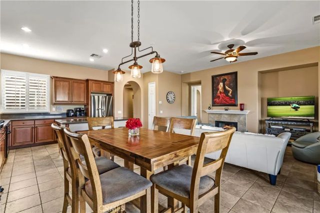 42420 Warner Trail, Palm Desert, CA 92211